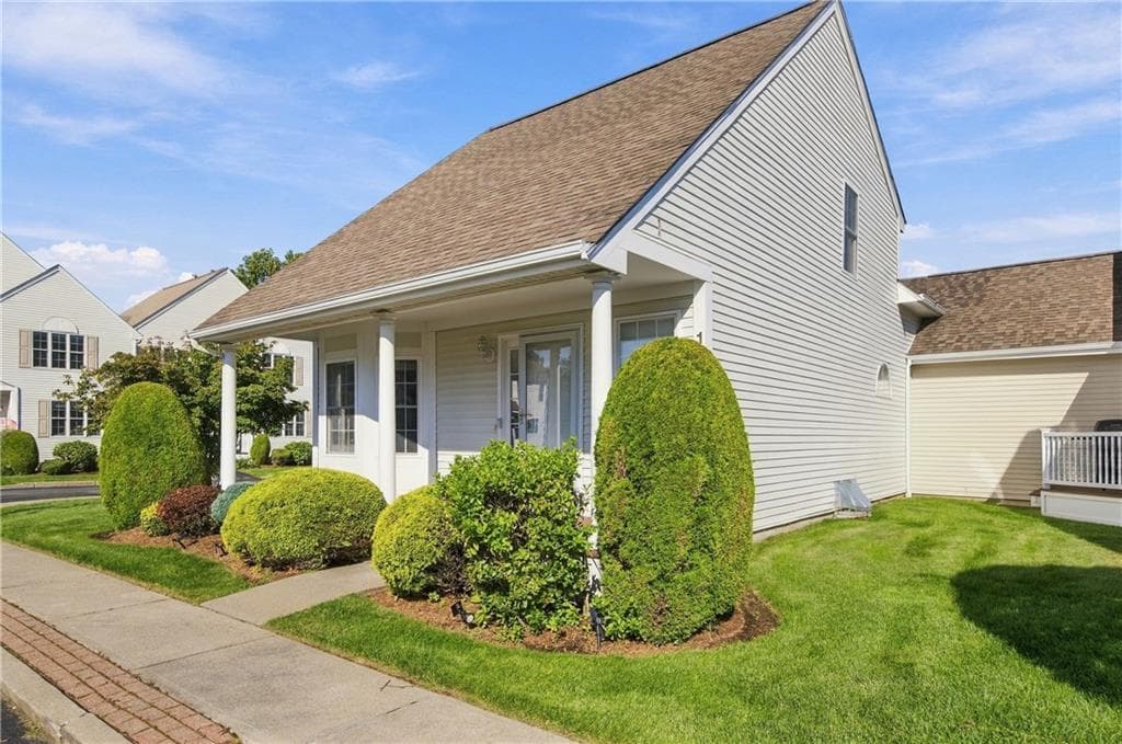 Condominium at 145 Boylston Drive UNIT 145, Cranston, photo 3 of 44