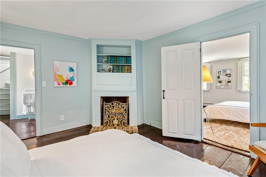Single Family Residence at 81 2nd Street, Newport, photo 14 of 24