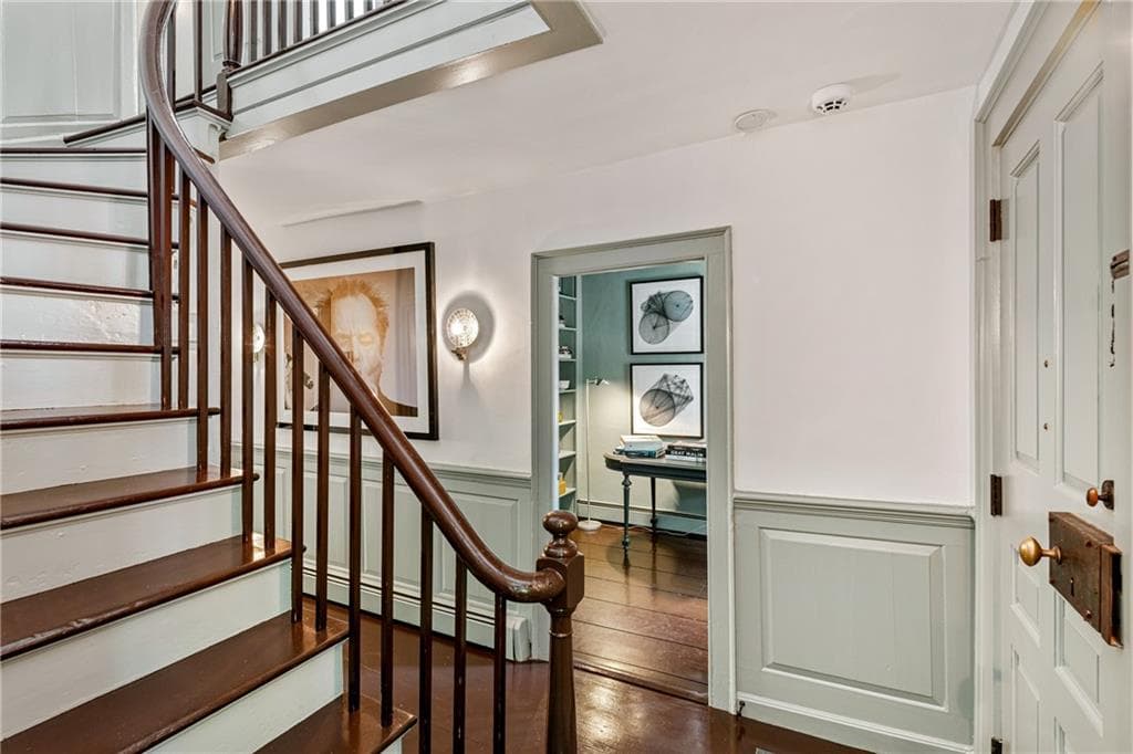 Single Family Residence at 81 2nd Street, Newport, photo 11 of 24