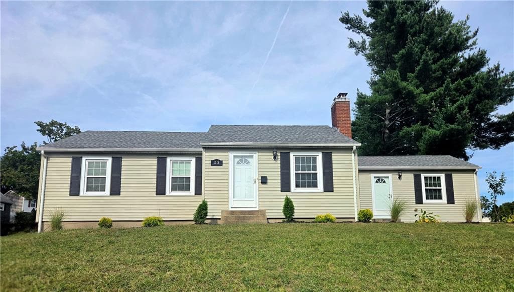 Single Family Residence at 23 Shortway Drive, West Warwick, photo 2 of 29
