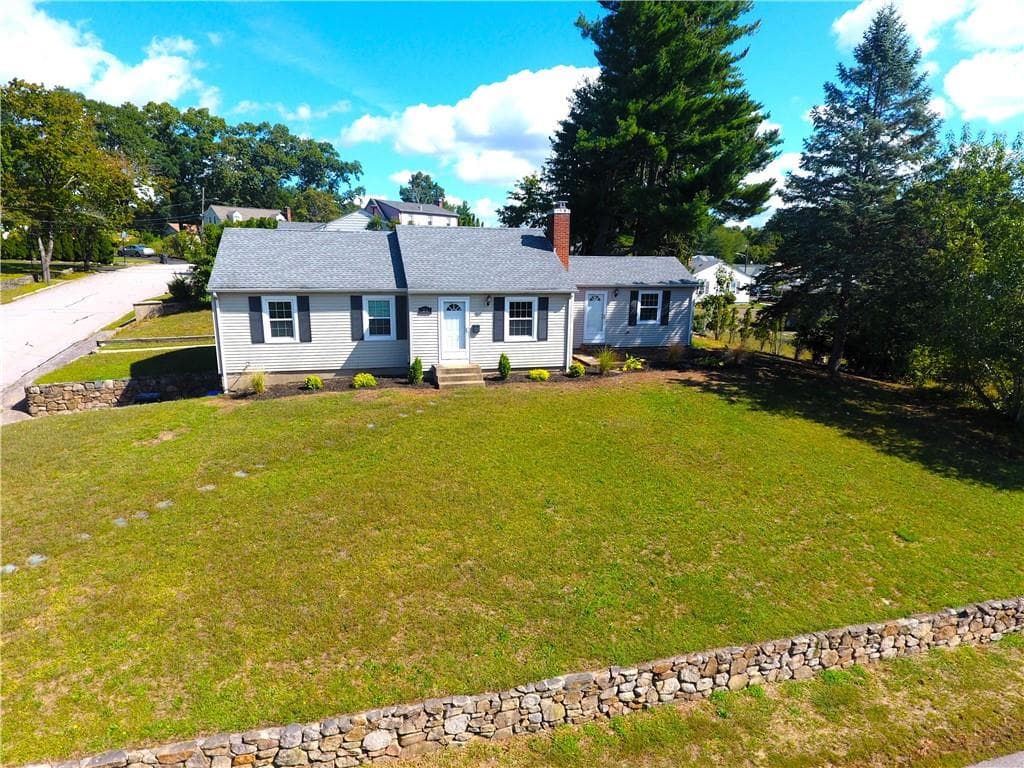 Single Family Residence at 23 Shortway Drive, West Warwick, photo 26 of 29