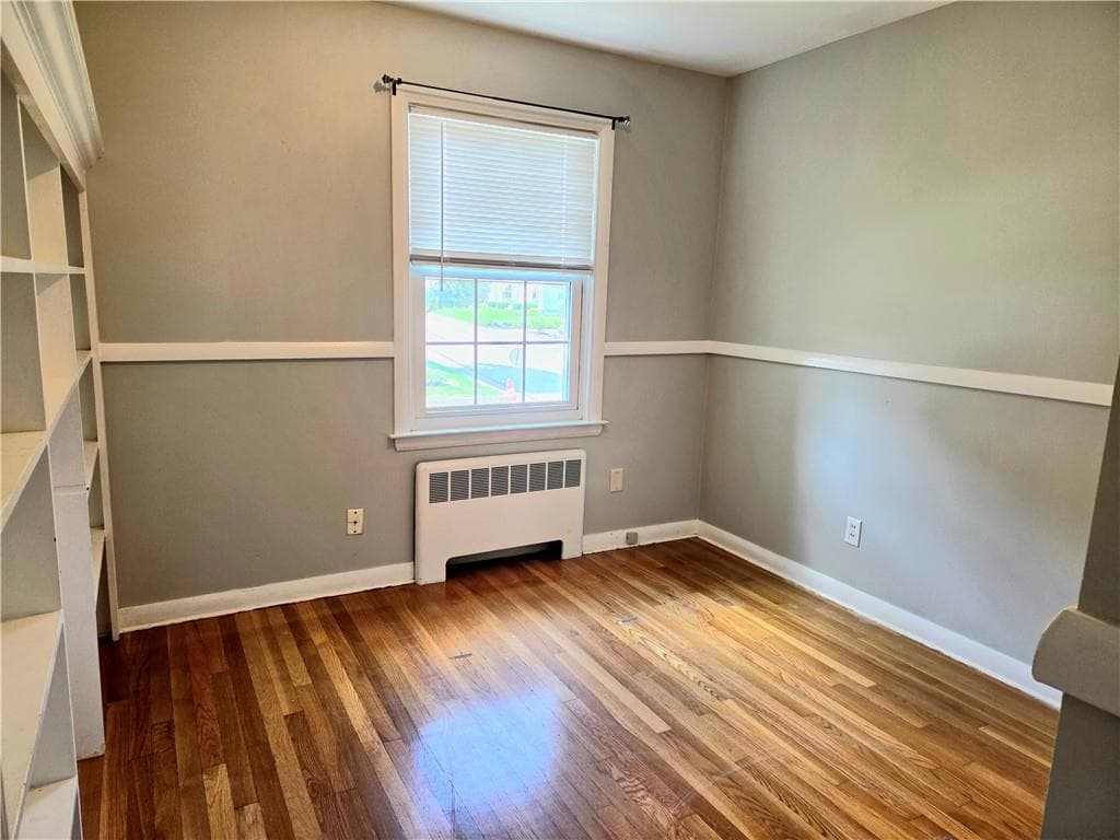 Single Family Residence at 23 Shortway Drive, West Warwick, photo 7 of 29