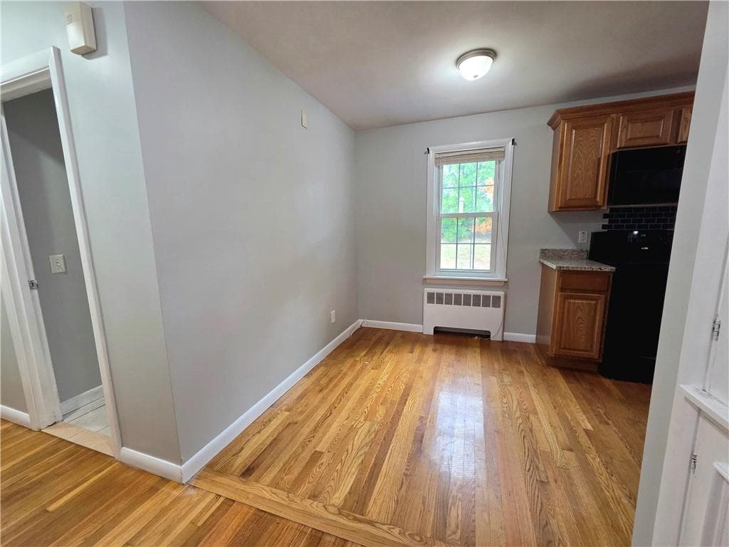 Single Family Residence at 23 Shortway Drive, West Warwick, photo 5 of 29