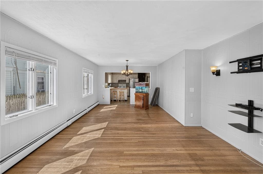 Single Family Residence at 27 Ferncrest Boulevard, North Providence, photo 6 of 15