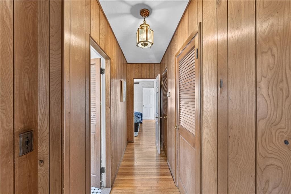 Single Family Residence at 27 Ferncrest Boulevard, North Providence, photo 9 of 15