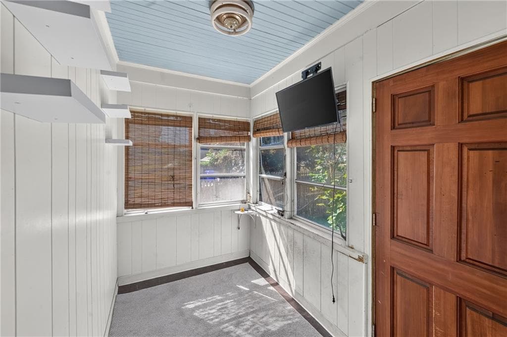 Single Family Residence at 27 Ferncrest Boulevard, North Providence, photo 14 of 15