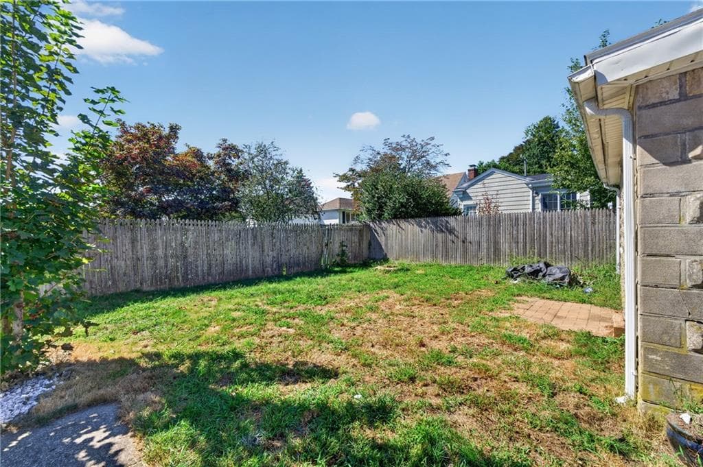 Single Family Residence at 27 Ferncrest Boulevard, North Providence, photo 15 of 15