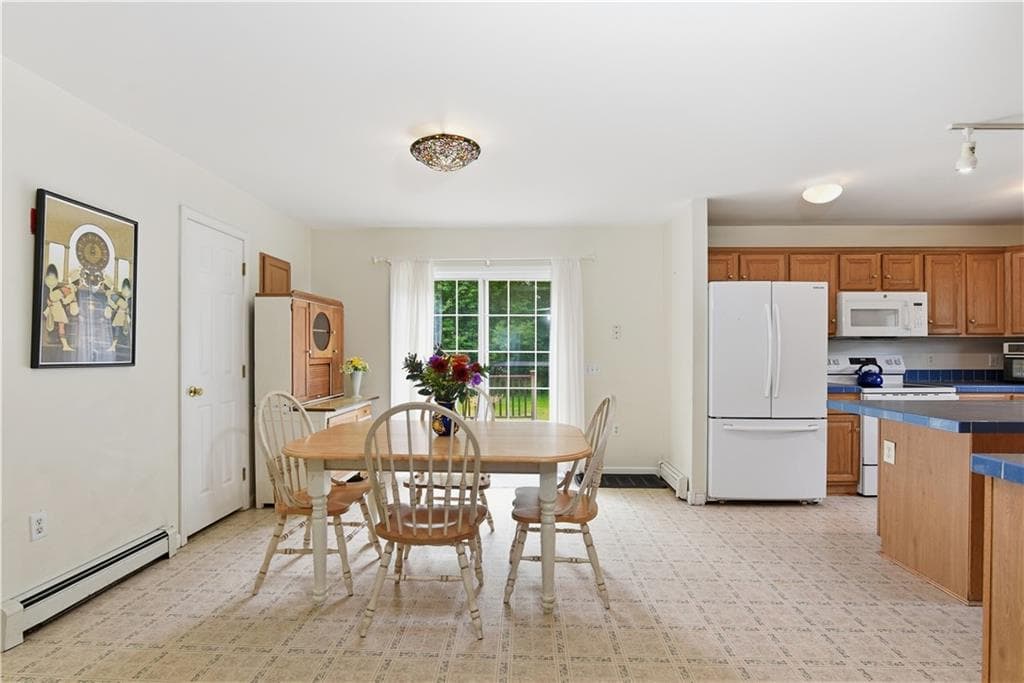 Single Family Residence at 2037 Crandall Road, Tiverton, photo 12 of 48