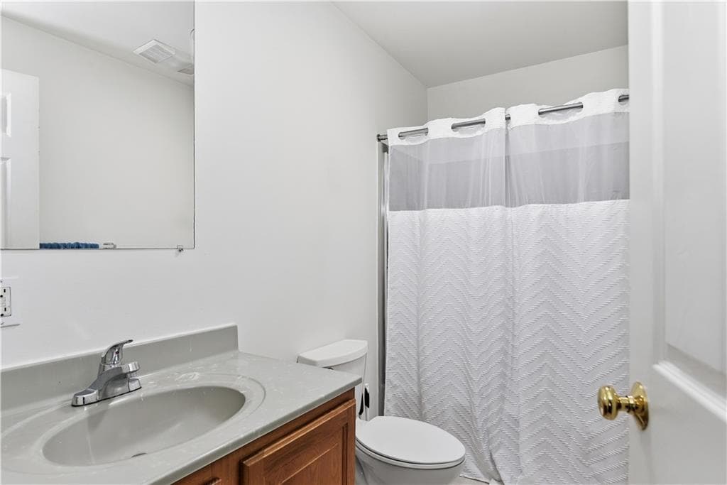 Single Family Residence at 2037 Crandall Road, Tiverton, photo 24 of 48