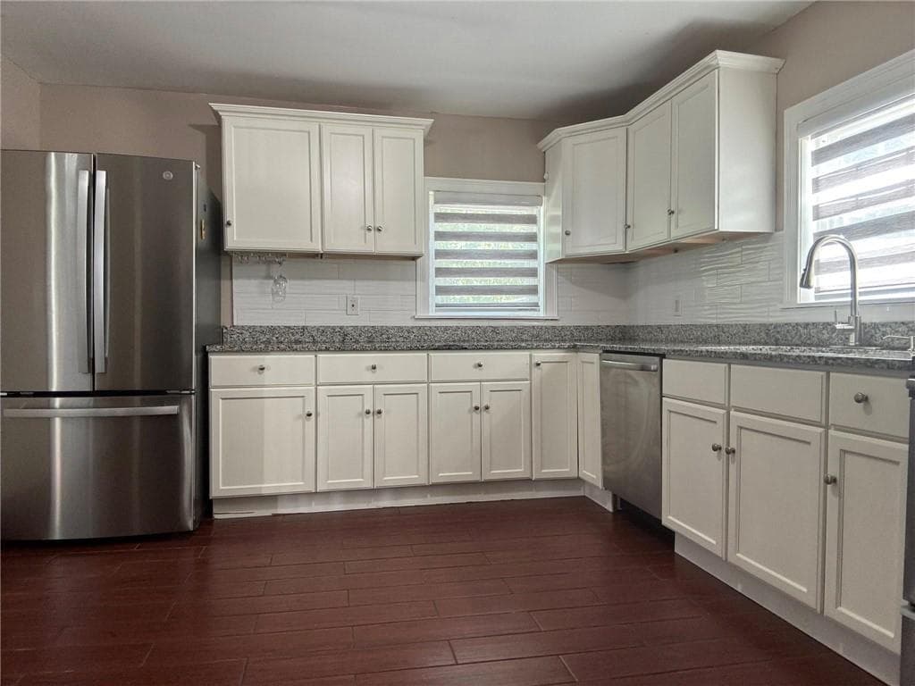 Single Family Residence at 164 Norwood Avenue, Cranston, photo 7 of 19