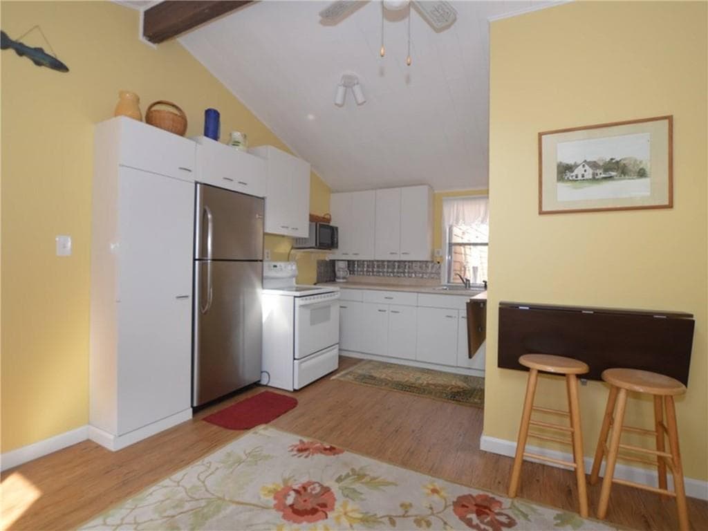 Single Family Residence at 60 North Avenue, Charlestown, photo 4 of 37