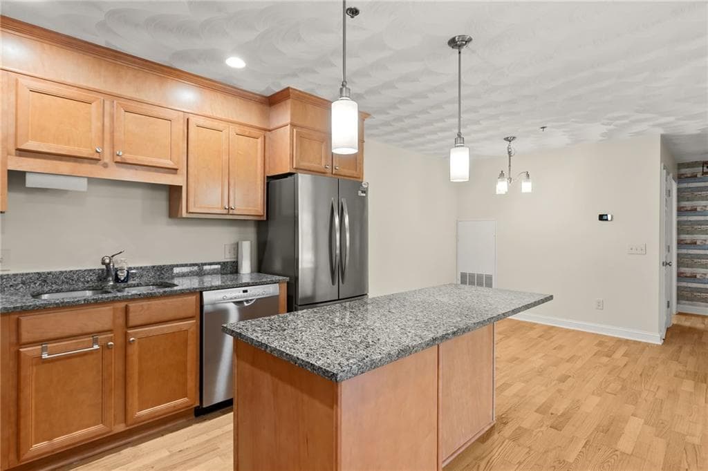 Condominium at 45 Saw Mill Drive UNIT 203, North Kingstown, photo 8 of 25