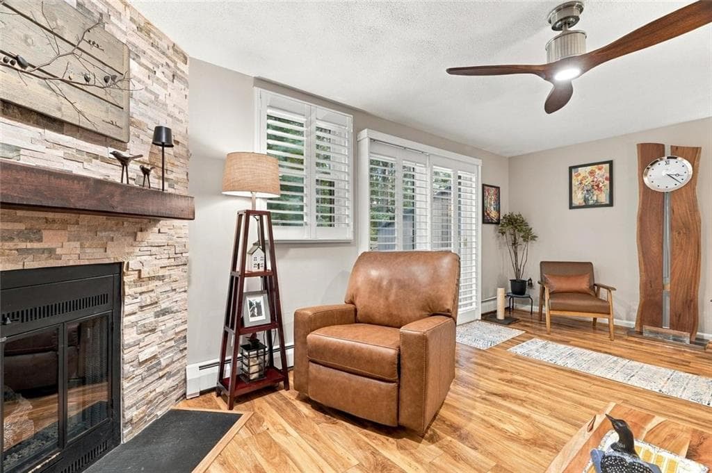 Condominium at 22 Pheasant Run UNIT A, Smithfield, photo 16 of 29