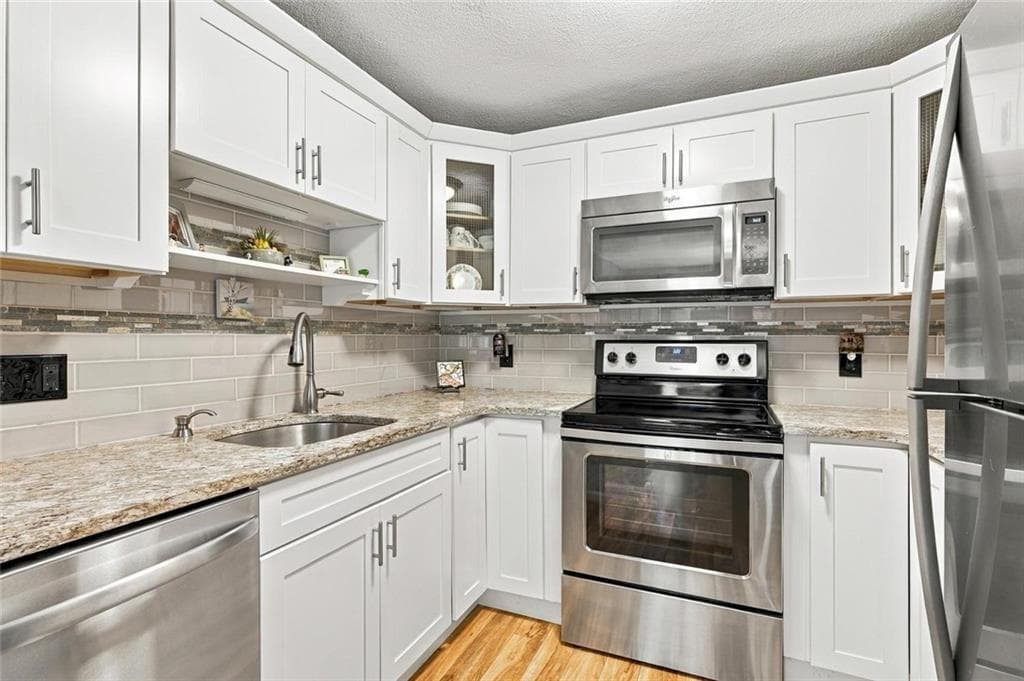 Condominium at 22 Pheasant Run UNIT A, Smithfield, photo 9 of 29