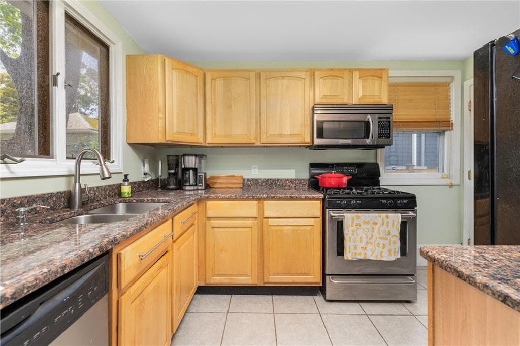 Condominium at 249 8th Street UNIT 2, Providence, photo 13 of 35