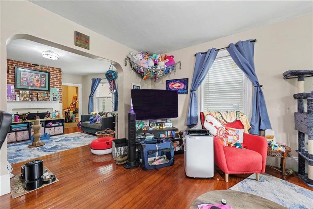 Multi Family at 84 86 Doyle Avenue, Providence, photo 4 of 50
