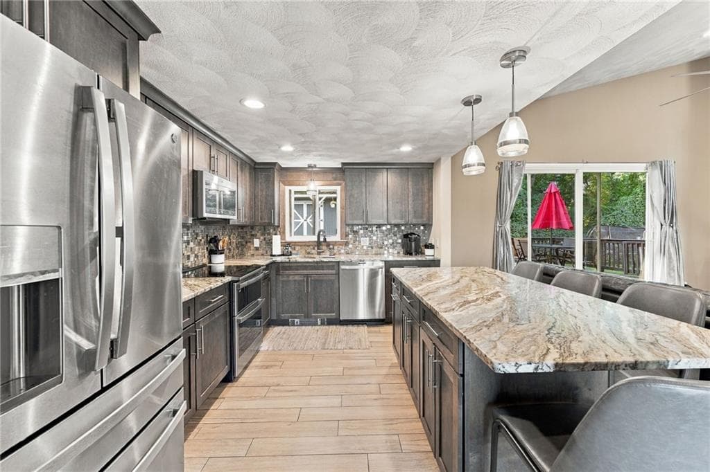 Single Family Residence at 112 Shady Hill Drive, West Warwick, photo 3 of 21