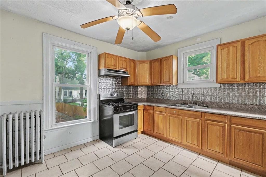 Multi Family at 88 Doyle Avenue, Providence, photo 24 of 36