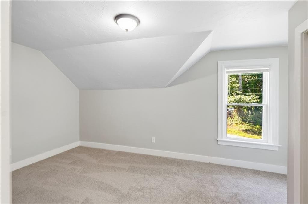 Single Family Residence at 310 New River Road, Lincoln, photo 22 of 41