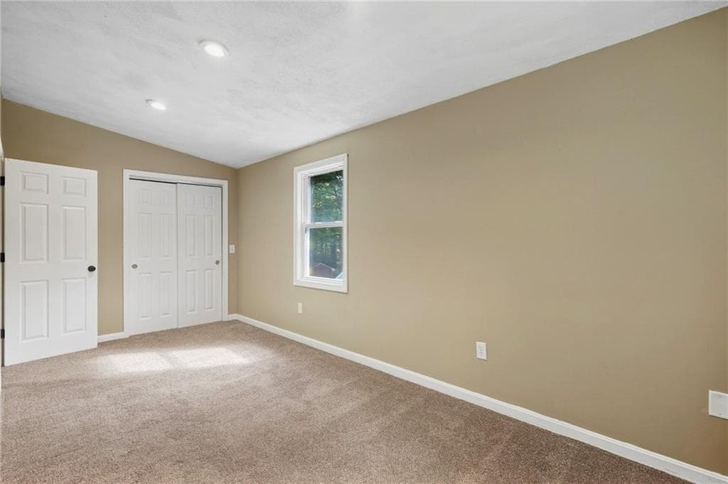 Single Family Residence at 42 Tiffany Road, Coventry, photo 22 of 37