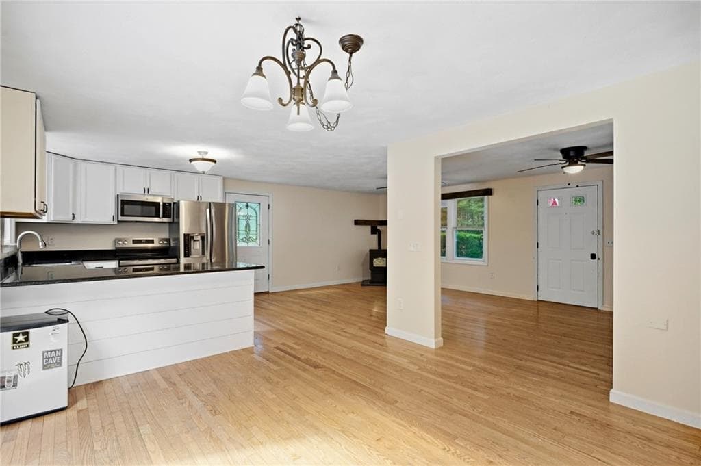 Single Family Residence at 42 Tiffany Road, Coventry, photo 8 of 37