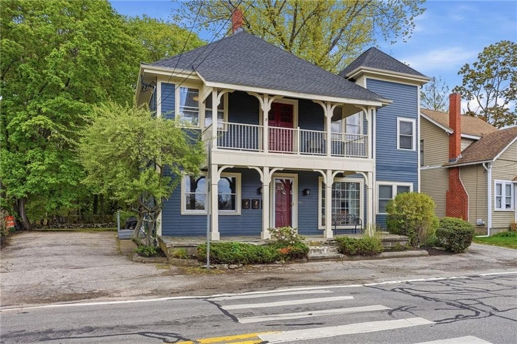 Multi Family at 192 Washington Road, Barrington, photo 3 of 39
