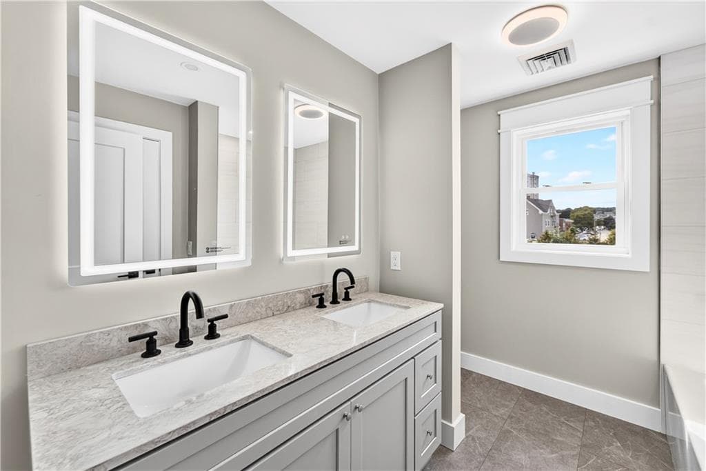 Condominium at 1455 Park Avenue UNIT 4, Cranston, photo 11 of 31