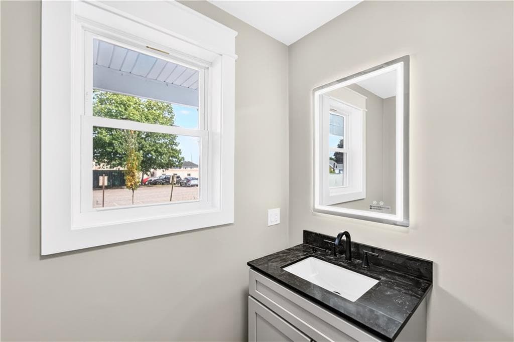 Condominium at 1455 Park Avenue UNIT 5, Cranston, photo 7 of 25