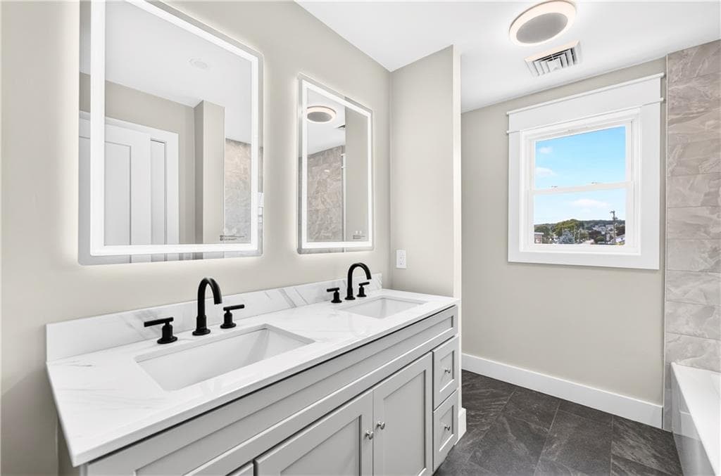 Condominium at 1455 Park Avenue UNIT 5, Cranston, photo 9 of 25