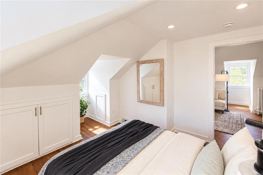 Condominium at 9 Whitfield Place UNIT 5, Newport, photo 18 of 27