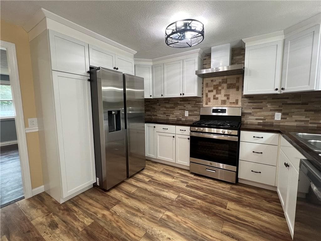Single Family Residence at 64 Perkins Avenue, Cranston, photo 8 of 36
