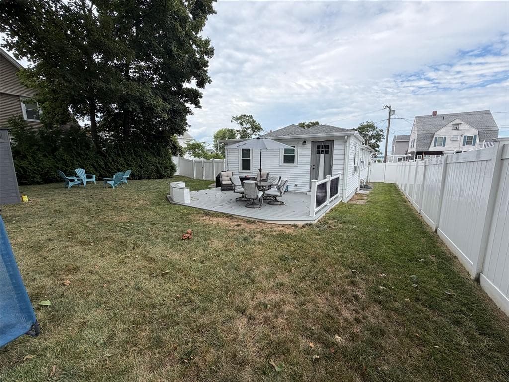 Single Family Residence at 35 Bellman Avenue, Warwick, photo 4 of 29