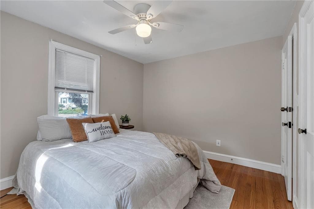 Single Family Residence at 204 Knollwood Avenue, Cranston, photo 6 of 44