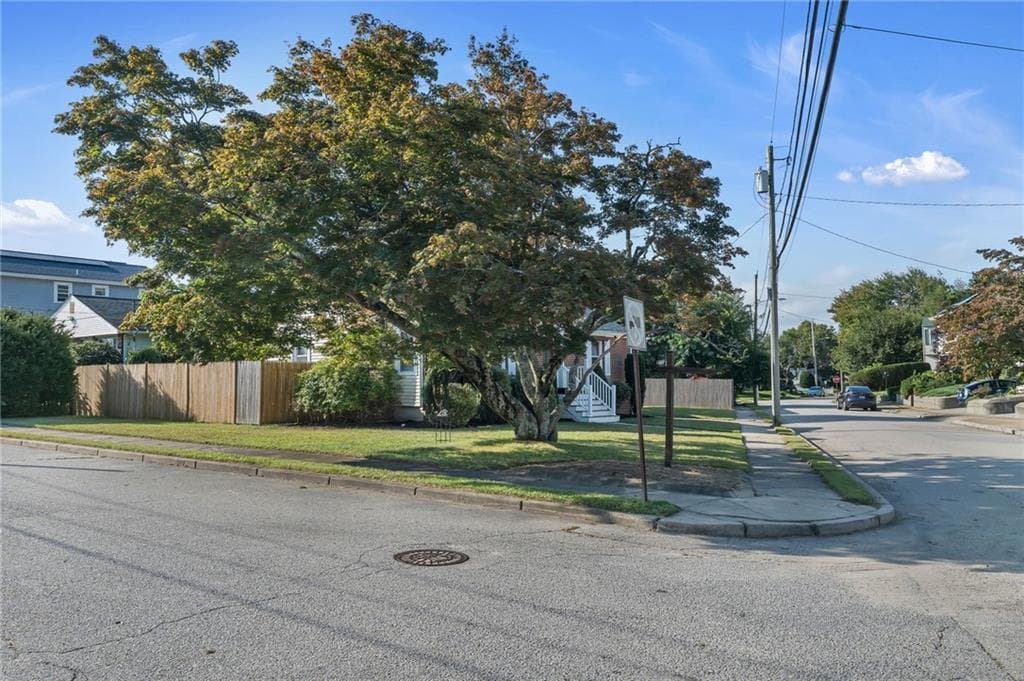 Single Family Residence at 204 Knollwood Avenue, Cranston, photo 43 of 44