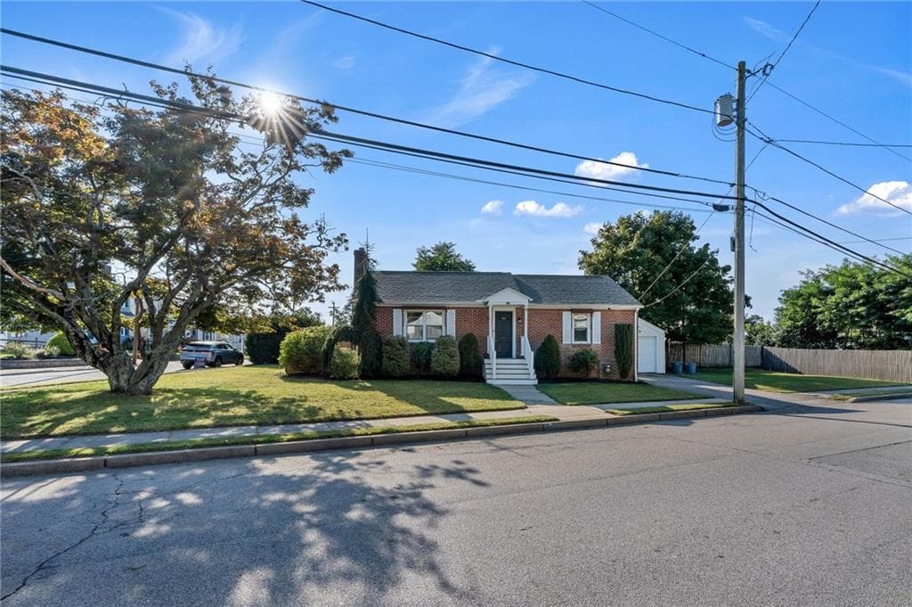 Single Family Residence at 204 Knollwood Avenue, Cranston, photo 41 of 44