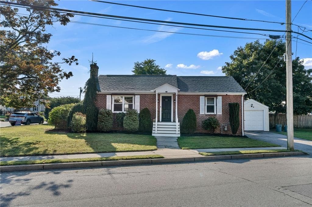 Single Family Residence at 204 Knollwood Avenue, Cranston, photo 40 of 44