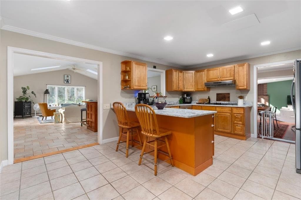 Single Family Residence at 120 Old Mountain Trail, Richmond, photo 17 of 47