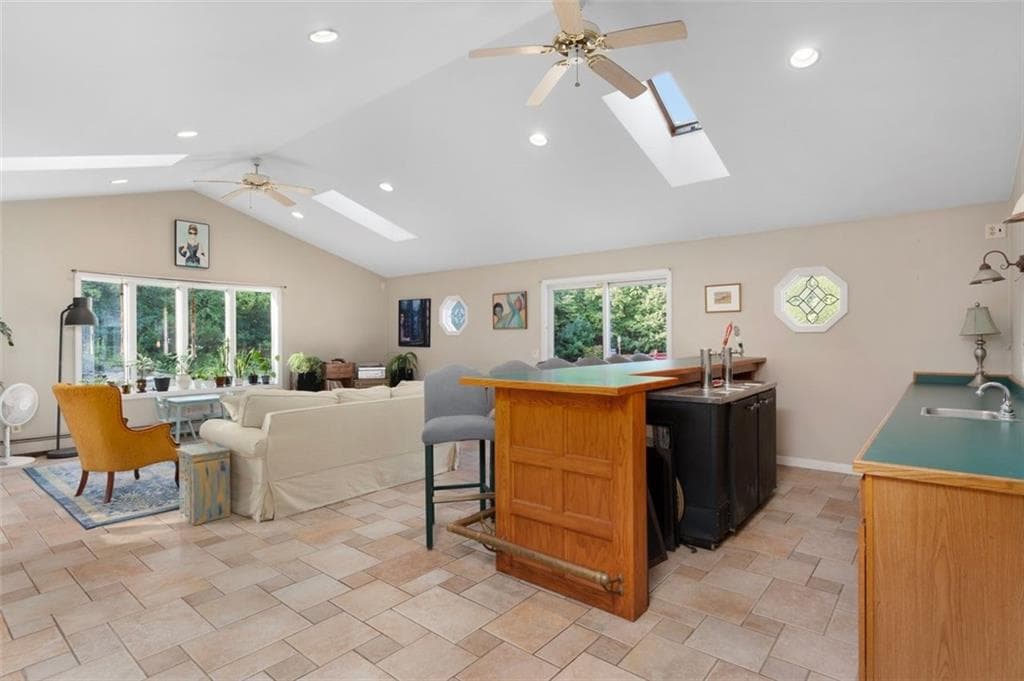 Single Family Residence at 120 Old Mountain Trail, Richmond, photo 24 of 47