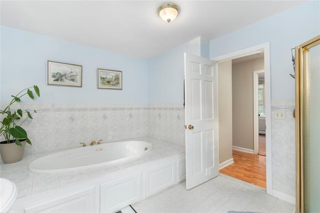 Single Family Residence at 120 Old Mountain Trail, Richmond, photo 29 of 47
