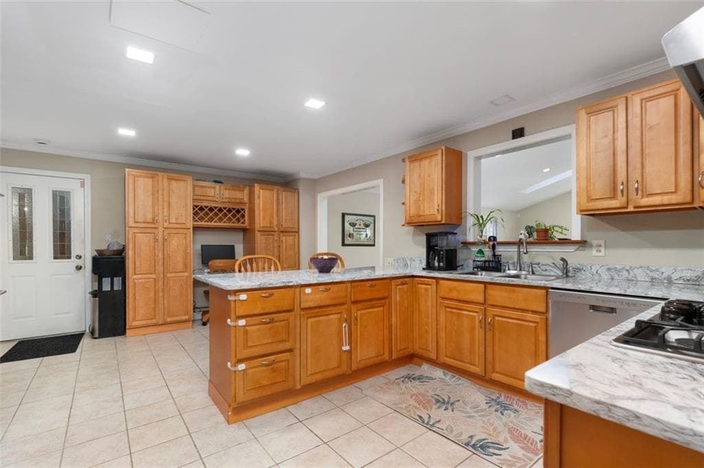 Single Family Residence at 120 Old Mountain Trail, Richmond, photo 21 of 47