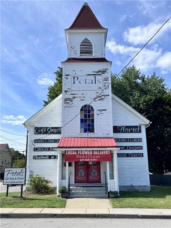 Commercial at 103 Tillinghast Avenue, Warwick, photo 3 of 8