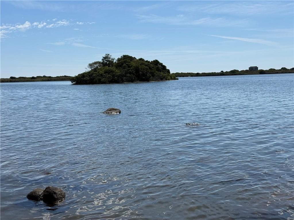 Unimproved Land at 1 Jacob Island Way, South Kingstown, photo 2 of 4