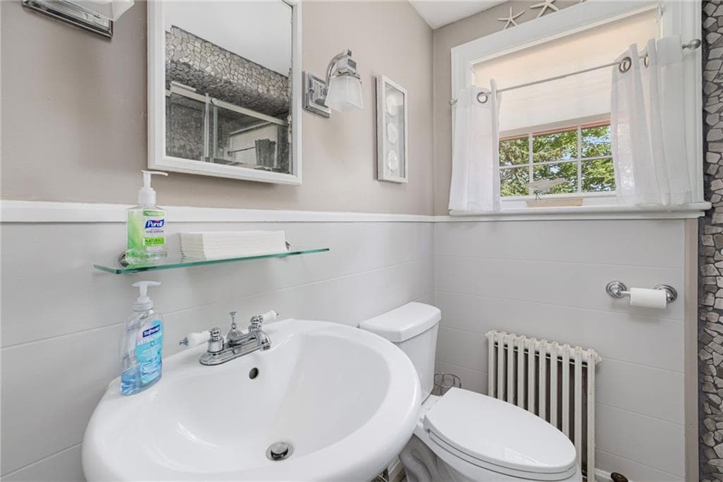 Single Family Residence at 26 Tarleton Road, South Kingstown, photo 21 of 43