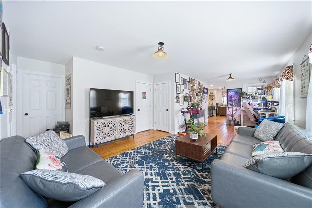 Multi Family at 27 Barney Street, Warren, photo 6 of 37