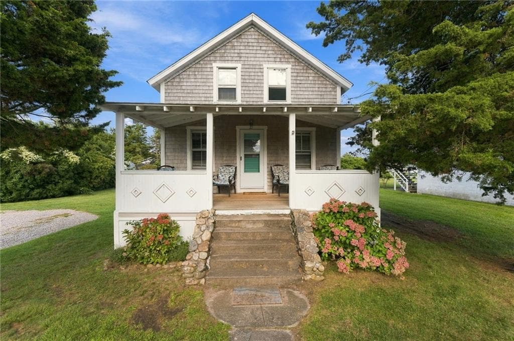 Single Family Residence at 27 Benson Avenue, Westerly, photo 2 of 49