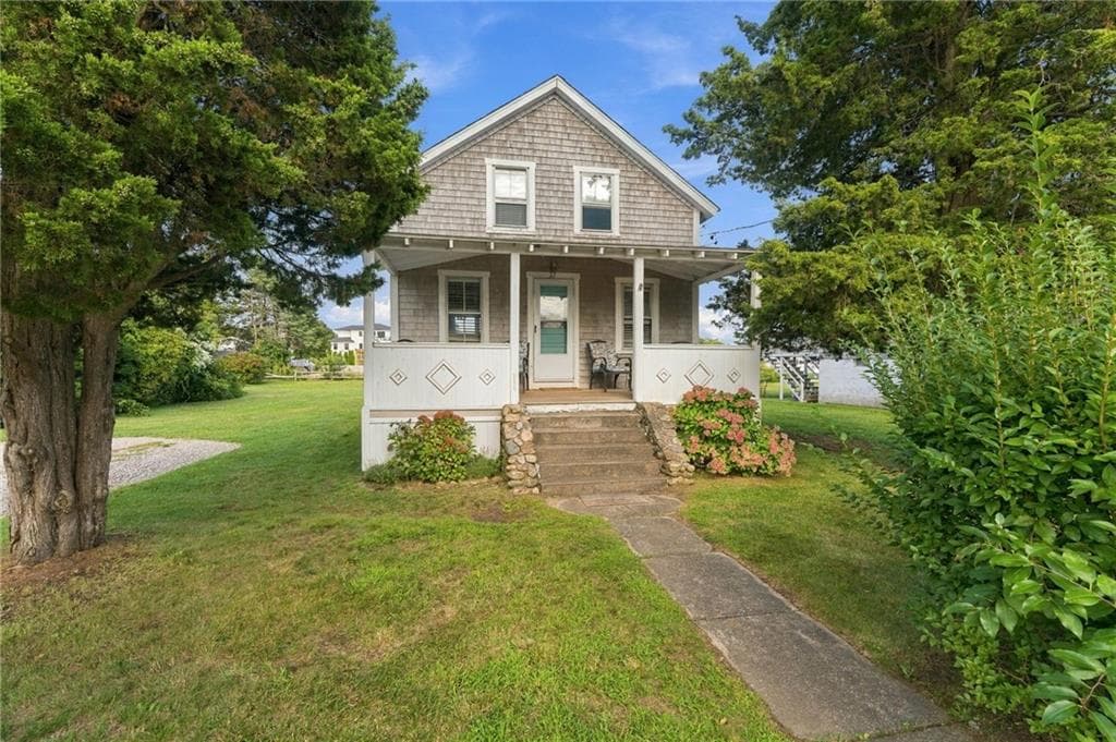 27 Benson Avenue