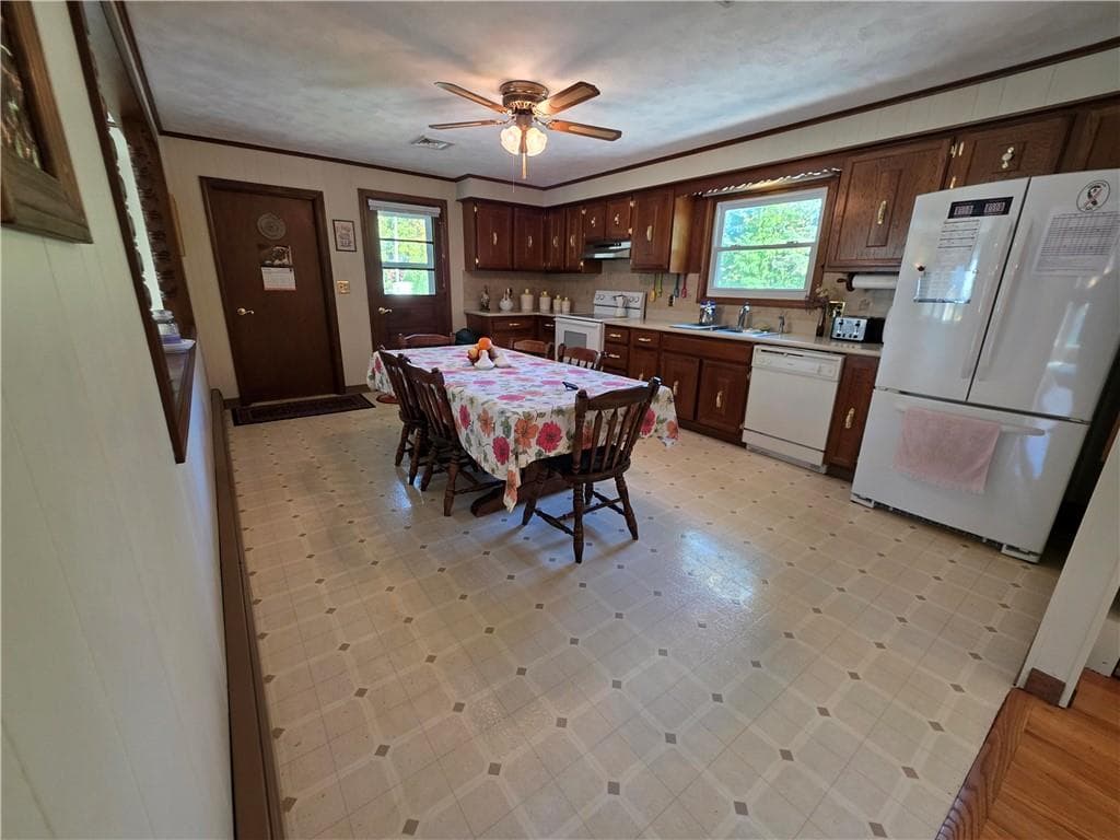 Single Family Residence at 19 Roger Williams Drive, Smithfield, photo 23 of 43