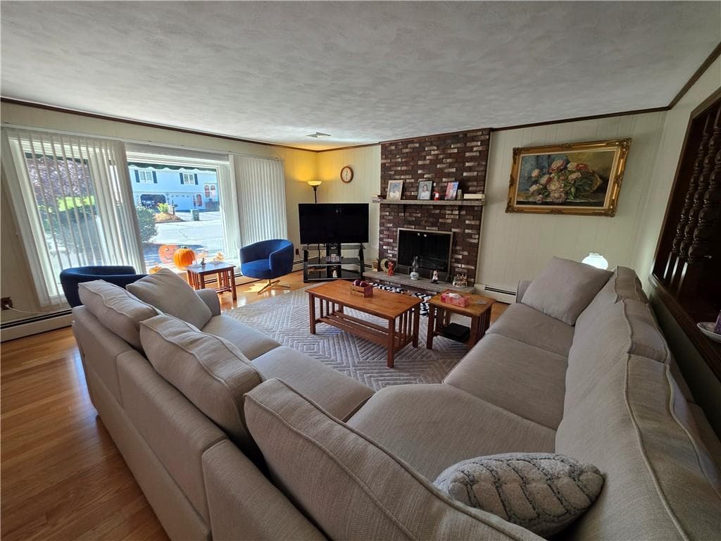 Single Family Residence at 19 Roger Williams Drive, Smithfield, photo 14 of 43