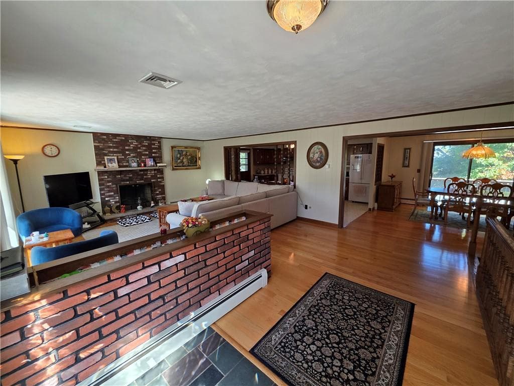 Single Family Residence at 19 Roger Williams Drive, Smithfield, photo 11 of 43