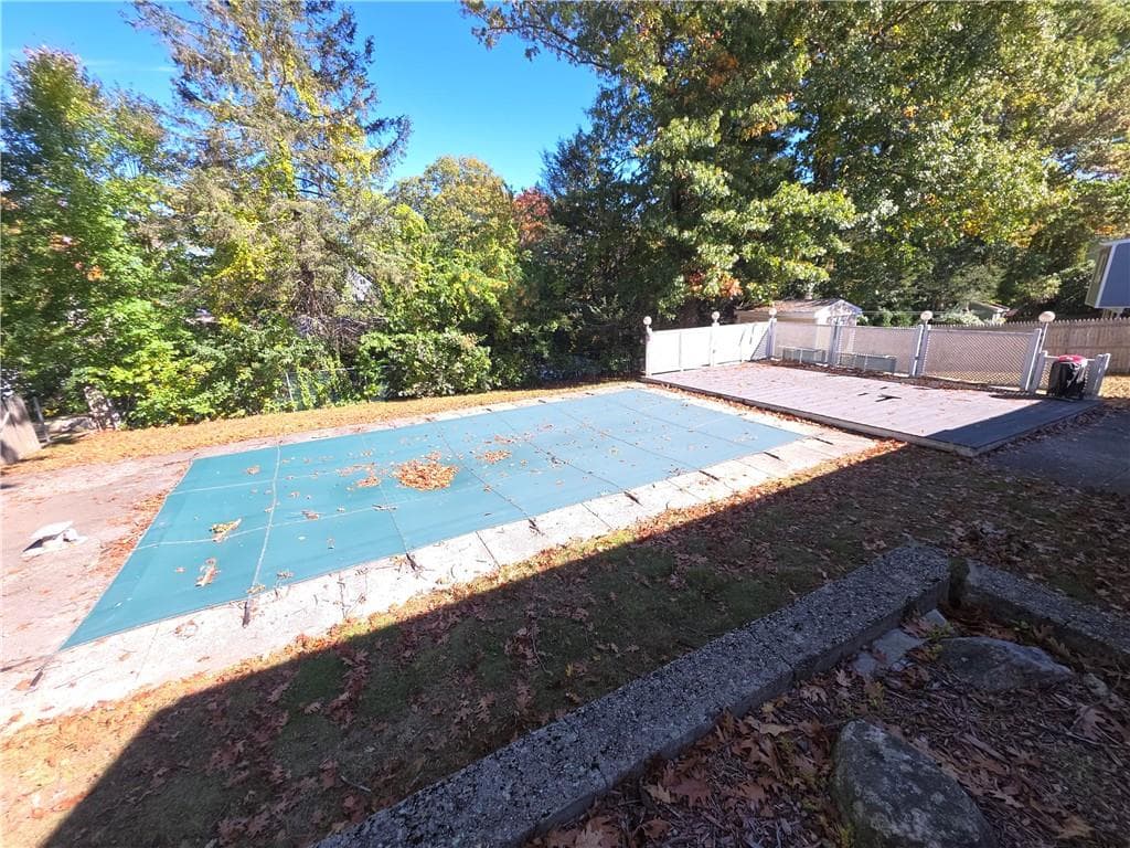 Single Family Residence at 19 Roger Williams Drive, Smithfield, photo 4 of 43